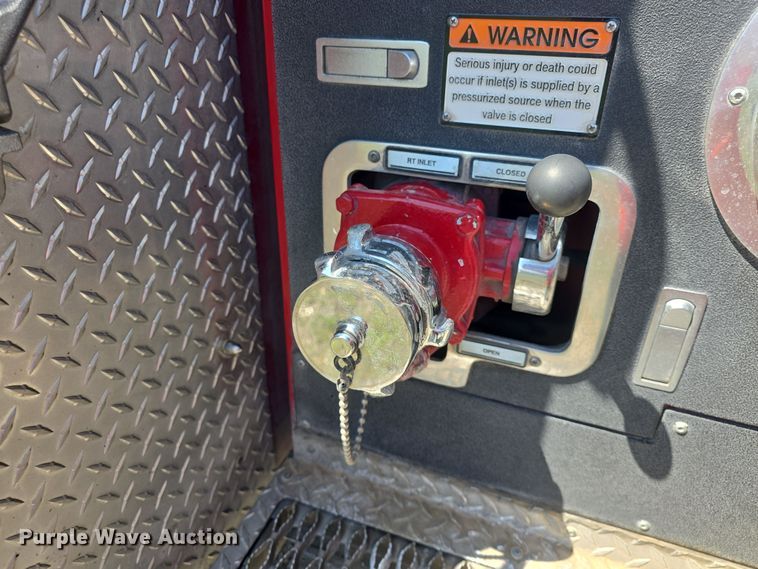 image for item DO7909 2002 HME pumper fire truck