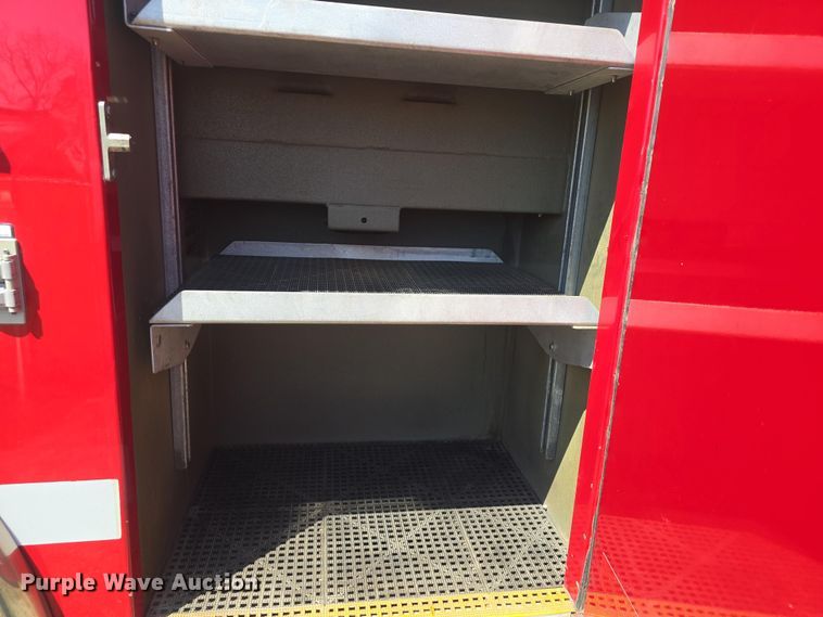 image for item DO7909 2002 HME pumper fire truck