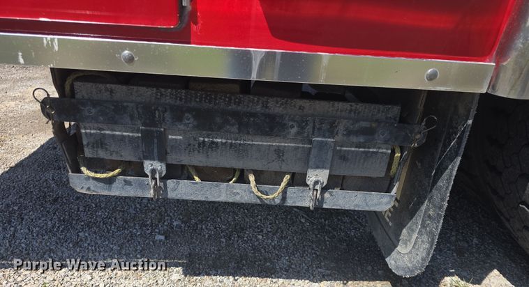 image for item DO7909 2002 HME pumper fire truck