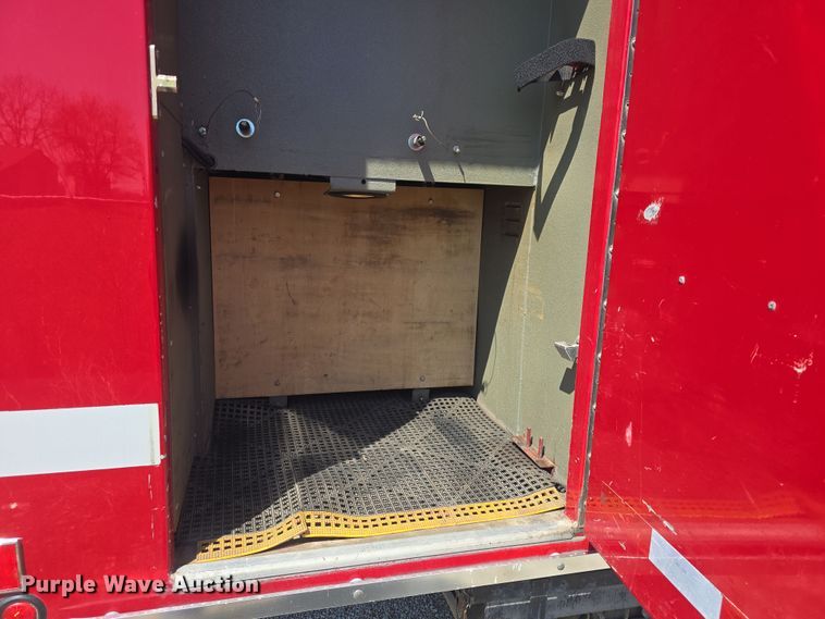 image for item DO7909 2002 HME pumper fire truck