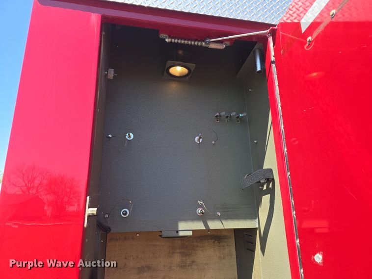 image for item DO7909 2002 HME pumper fire truck