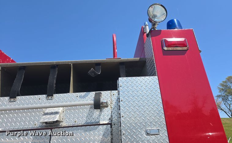 image for item DO7909 2002 HME pumper fire truck