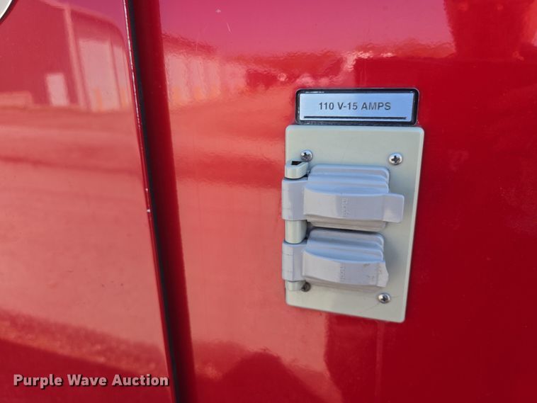 image for item DO7909 2002 HME pumper fire truck