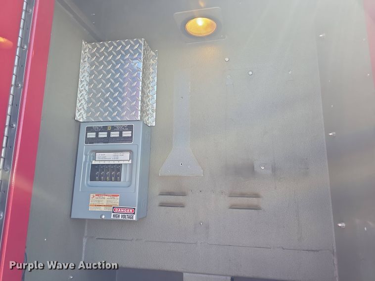 image for item DO7909 2002 HME pumper fire truck