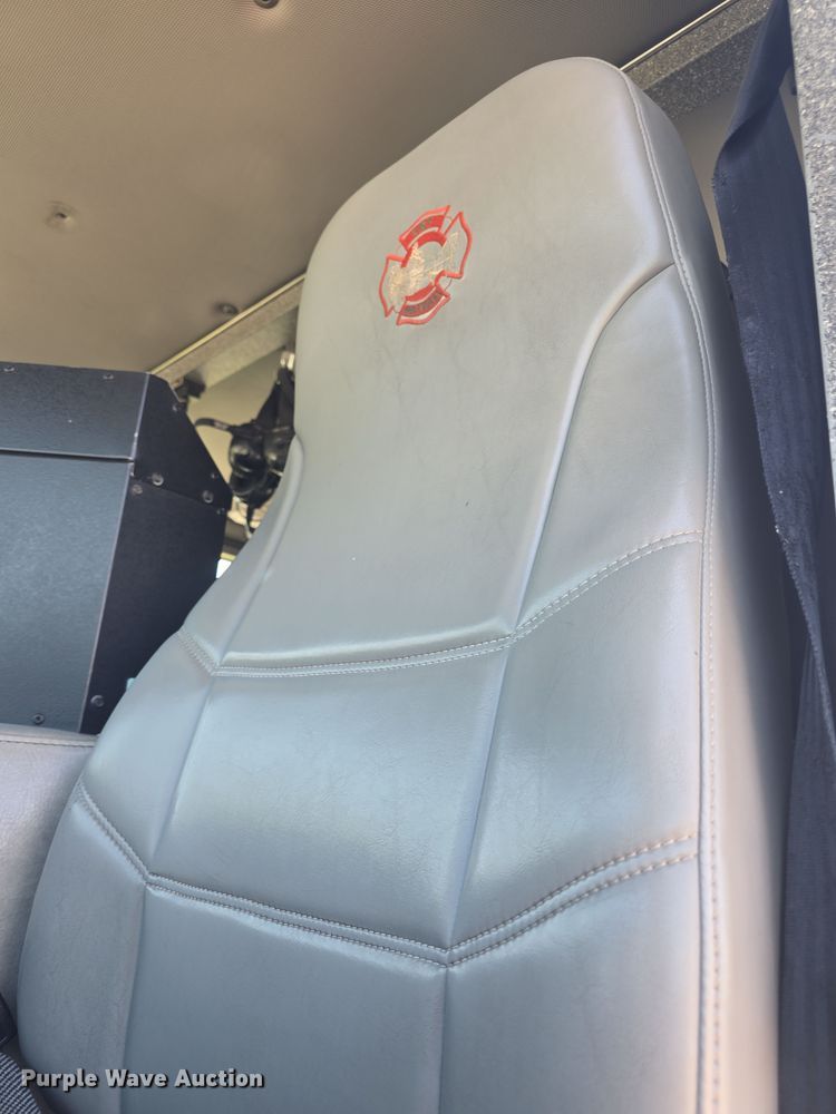 image for item DO7909 2002 HME pumper fire truck