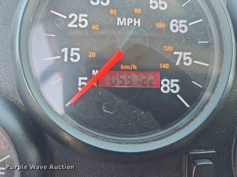 image for item DO7909 2002 HME pumper fire truck