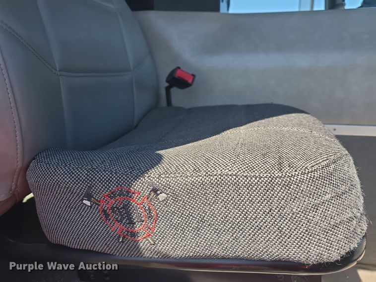 image for item DO7909 2002 HME pumper fire truck