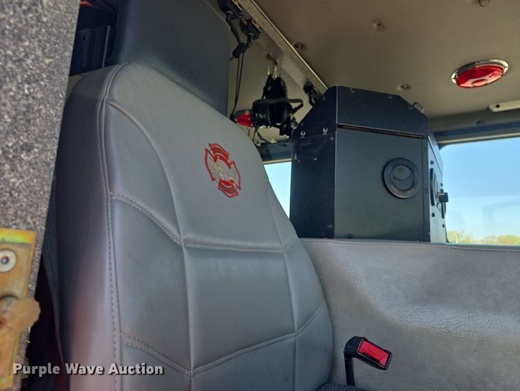 image for item DO7909 2002 HME pumper fire truck