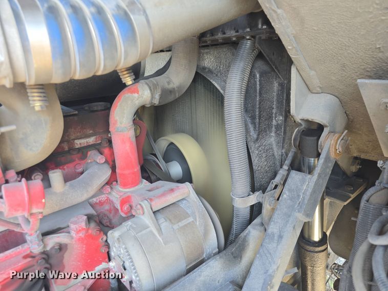 image for item DO7909 2002 HME pumper fire truck