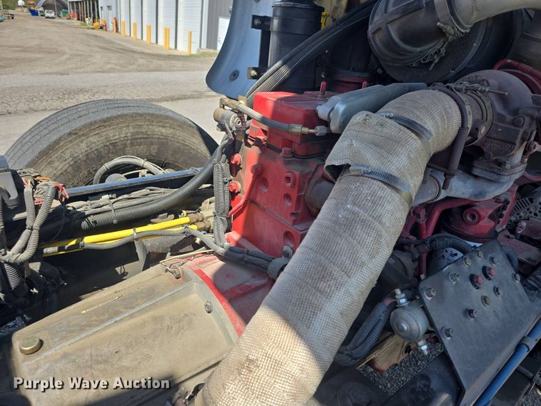 image for item DO7909 2002 HME pumper fire truck