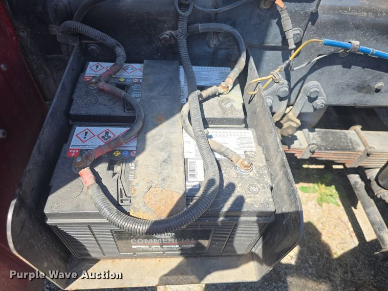 image for item DO7909 2002 HME pumper fire truck