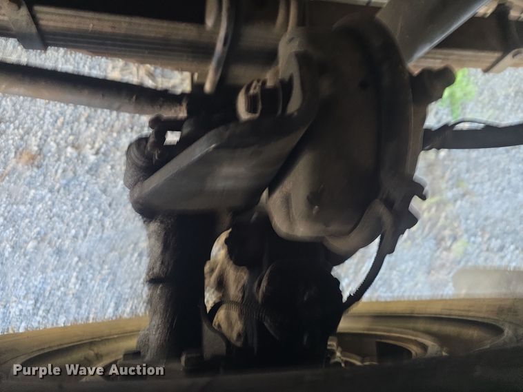 image for item DO7909 2002 HME pumper fire truck