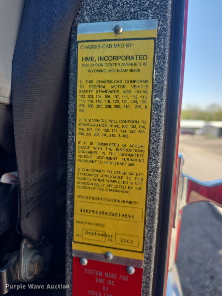 image for item DO7909 2002 HME pumper fire truck