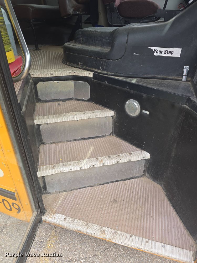 image for item DO7911 2014 Blue Bird school bus