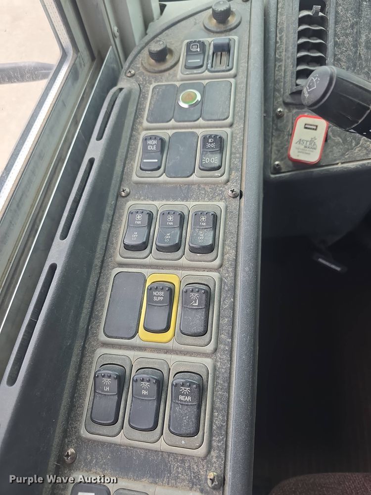 image for item DO7911 2014 Blue Bird school bus