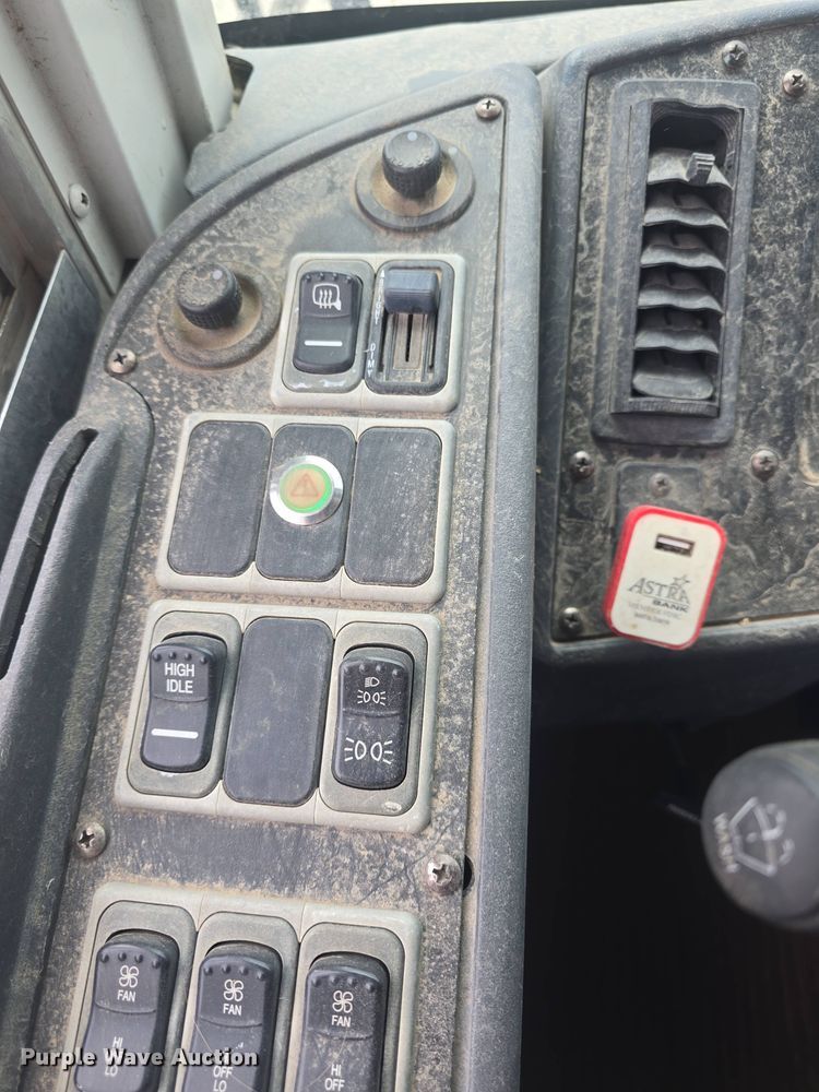 image for item DO7911 2014 Blue Bird school bus