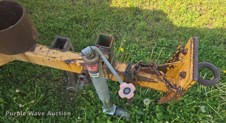 image for item DO7912 1985 Brush Bandit wood chipper