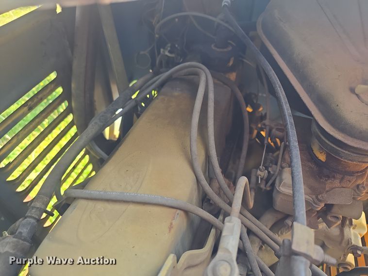 image for item DO7912 1985 Brush Bandit wood chipper