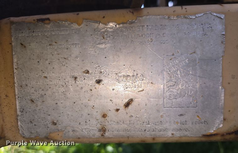 image for item DO7912 1985 Brush Bandit wood chipper