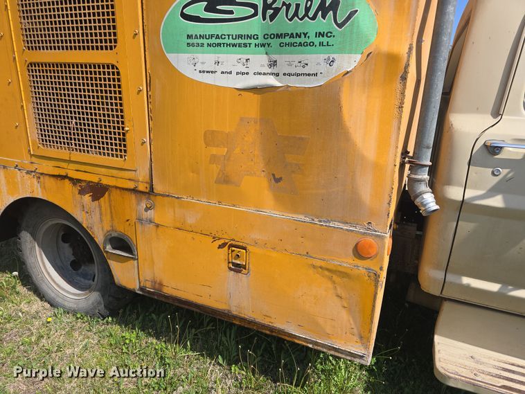 image for item DO7914 1971 Ford F600 sewer jetter truck