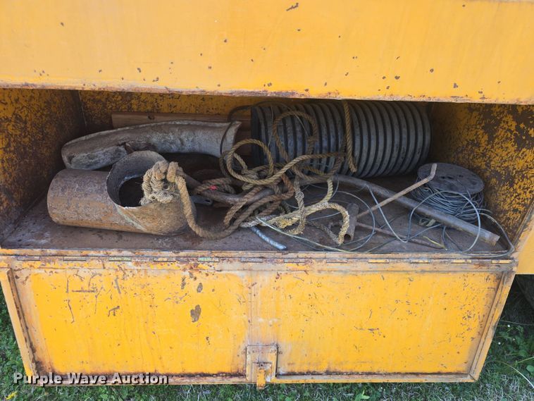 image for item DO7914 1971 Ford F600 sewer jetter truck