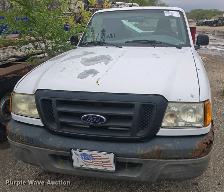 image for item DO7918 2004 Ford Ranger SuperCab pickup truck