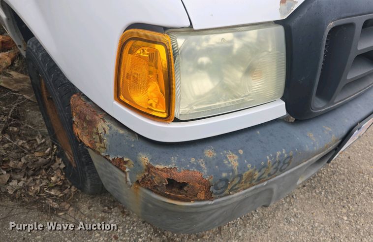 image for item DO7918 2004 Ford Ranger SuperCab pickup truck