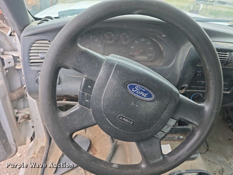 image for item DO7918 2004 Ford Ranger SuperCab pickup truck