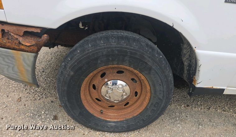 image for item DO7918 2004 Ford Ranger SuperCab pickup truck