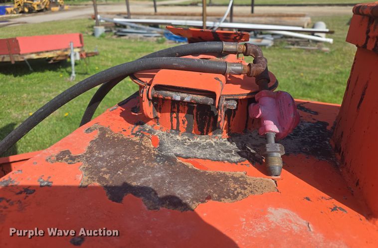 image for item DO7951 Paving Maintenance Supply Speed King melter applicator