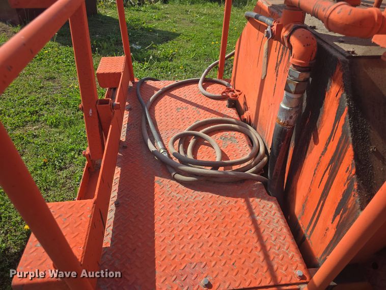 image for item DO7951 Paving Maintenance Supply Speed King melter applicator