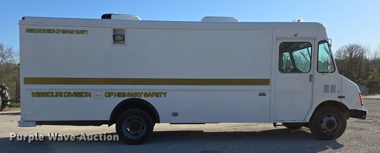 image for item DP6315 1994 GMC mobile command center vehicle