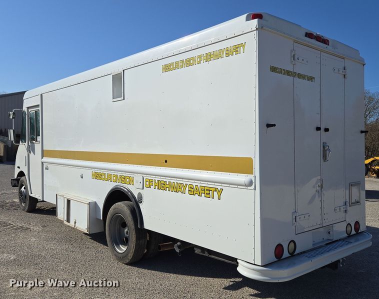 image for item DP6315 1994 GMC mobile command center vehicle