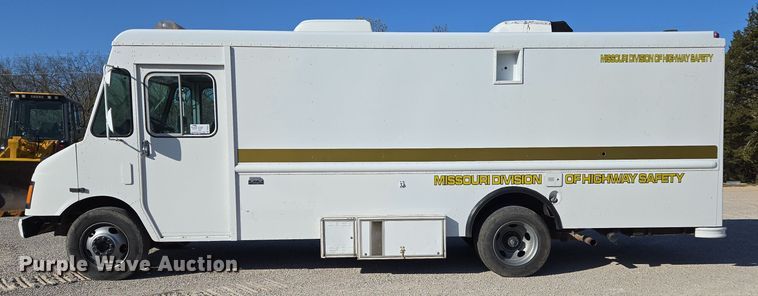 image for item DP6315 1994 GMC mobile command center vehicle