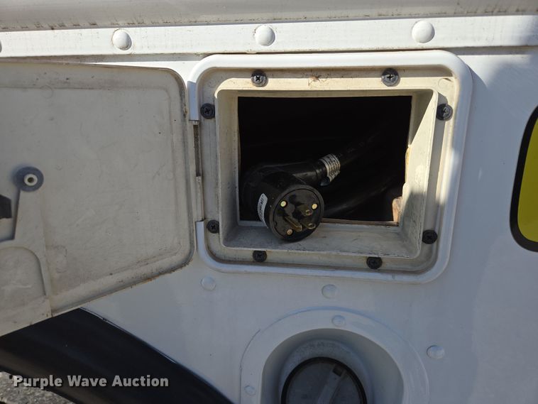 image for item DP6315 1994 GMC mobile command center vehicle