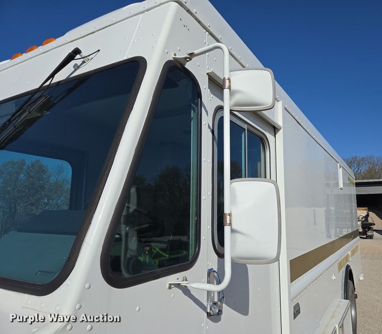 image for item DP6315 1994 GMC mobile command center vehicle