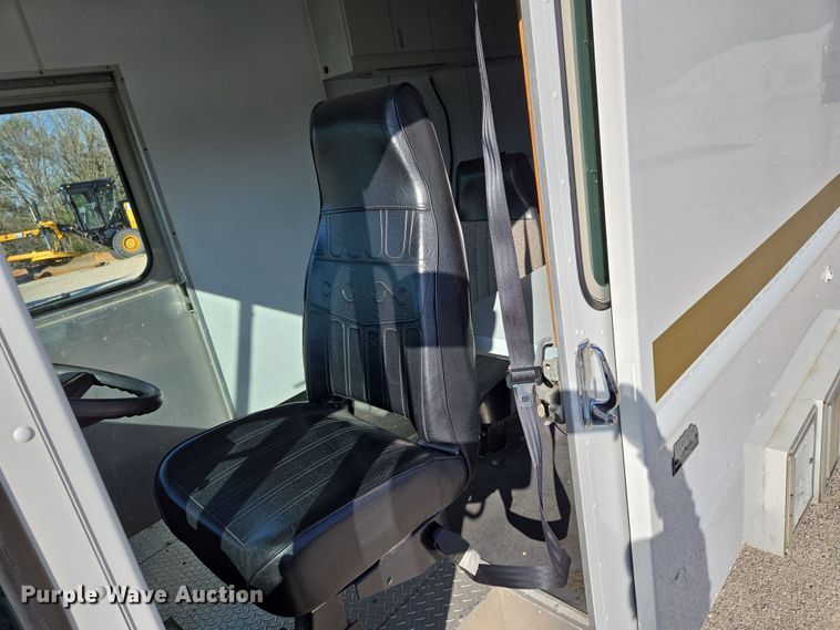 image for item DP6315 1994 GMC mobile command center vehicle