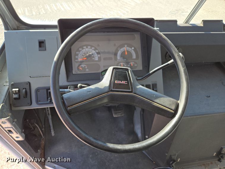 image for item DP6315 1994 GMC mobile command center vehicle