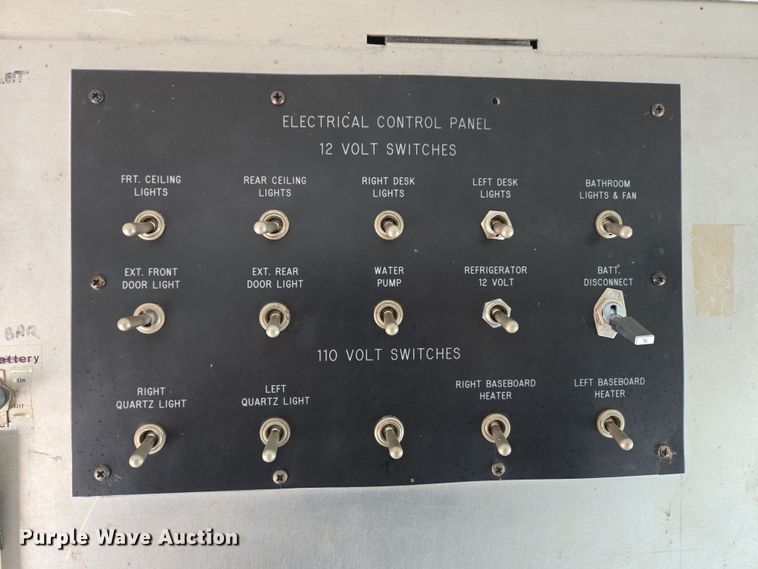 image for item DP6315 1994 GMC mobile command center vehicle