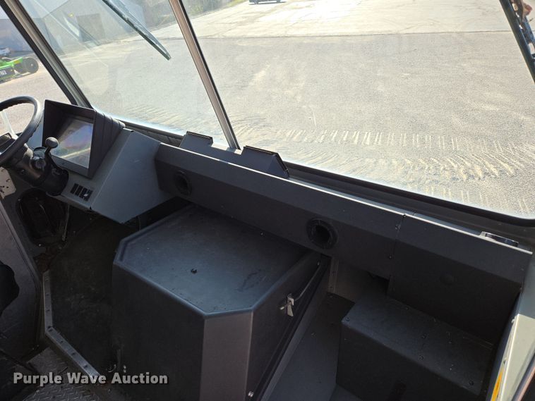 image for item DP6315 1994 GMC mobile command center vehicle