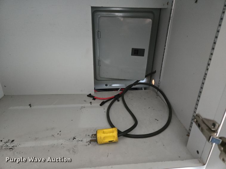 image for item DP6315 1994 GMC mobile command center vehicle