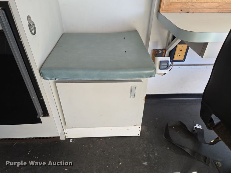 image for item DP6315 1994 GMC mobile command center vehicle