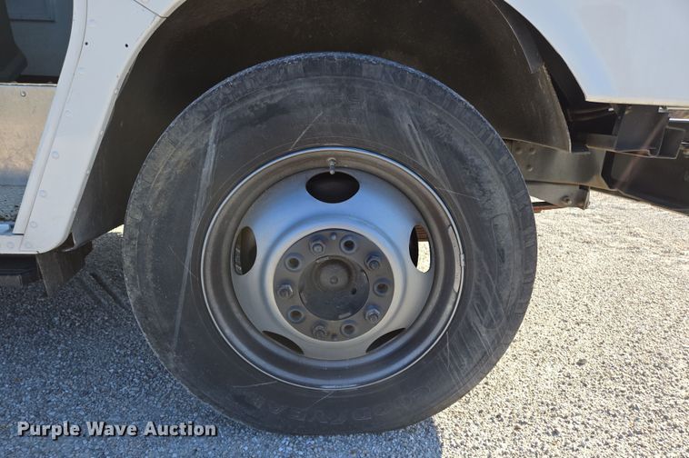 image for item DP6315 1994 GMC mobile command center vehicle