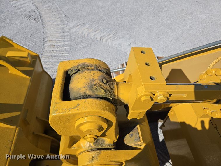 image for item DP6316 2004 John Deere 655C Series II track loader