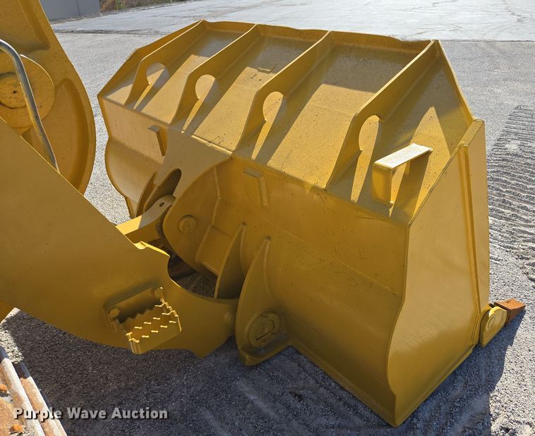 image for item DP6316 2004 John Deere 655C Series II track loader