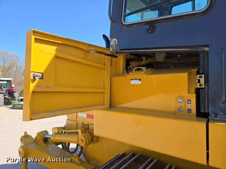 image for item DP6316 2004 John Deere 655C Series II track loader