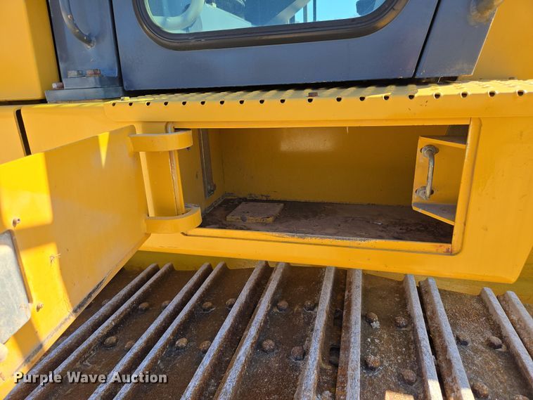 image for item DP6316 2004 John Deere 655C Series II track loader
