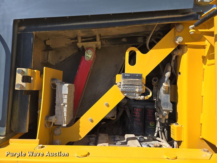 image for item DP6316 2004 John Deere 655C Series II track loader