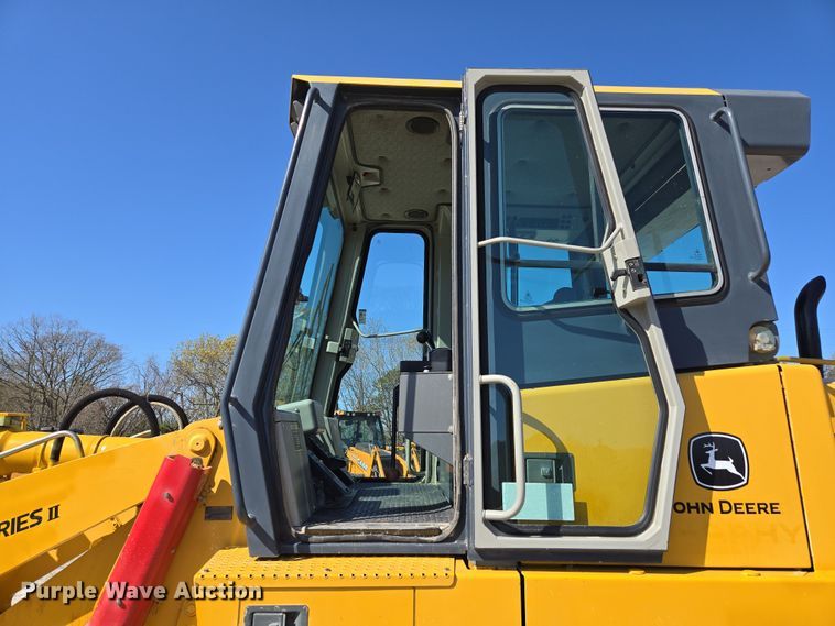 image for item DP6316 2004 John Deere 655C Series II track loader