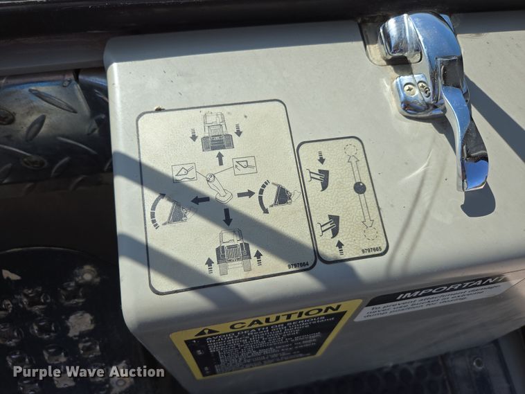 image for item DP6316 2004 John Deere 655C Series II track loader